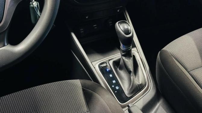 Hyundai Solaris II Рестайлинг с пробегом 2021 года, цена 1 734 000 рублей, 50000 км, седан, Автокод Объявления