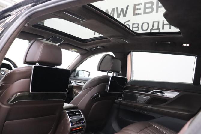 BMW 7 серии VI (G11/G12) Рестайлинг с пробегом 2021 года, цена 6 990 000 рублей, 79715 км, седан, Автокод Объявления