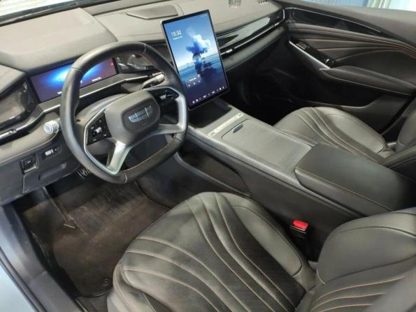 Geely Preface I с пробегом 2024 года, цена 2 625 000 рублей, 48784 км, седан, Автокод Объявления