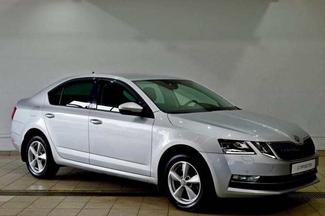 Skoda Octavia III (A7) Рестайлинг с пробегом 2018 года, цена 1 890 000 рублей, 105893 км, лифтбек, Автокод Объявления