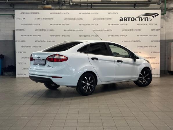 Ford Fiesta Mk6 Рестайлинг с пробегом 2016 года, цена 599 000 рублей, 92282 км, седан, Автокод Объявления