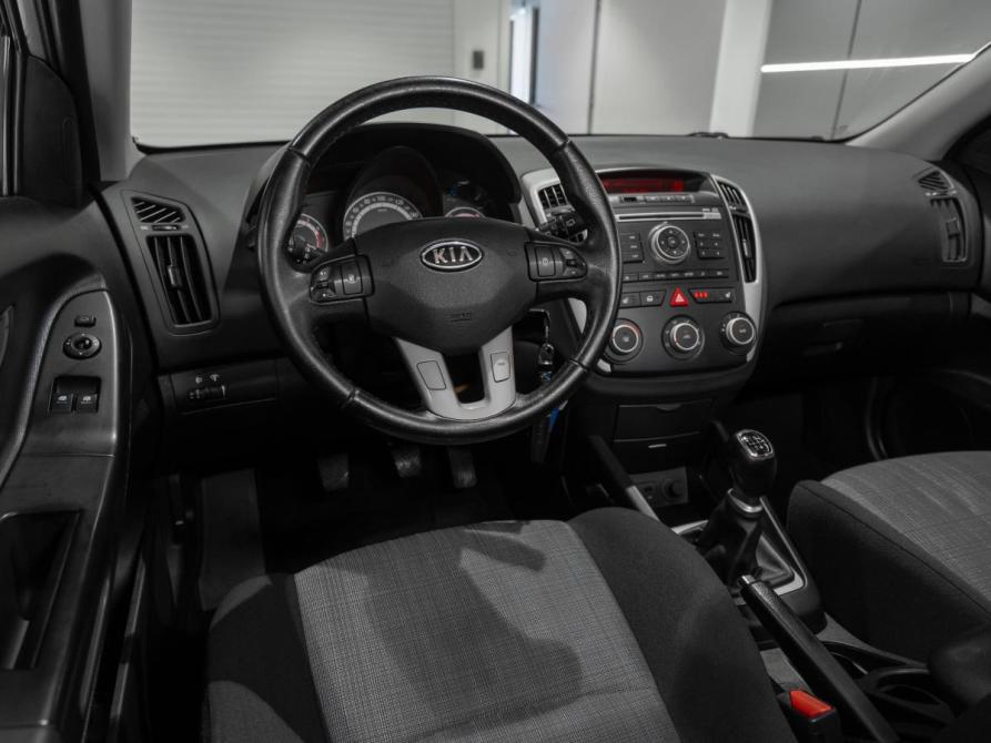 Kia Ceed I Москва  - изображение 7