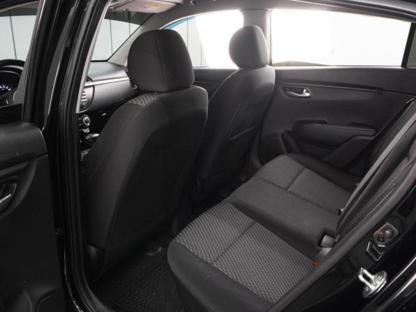 Kia Rio IV с пробегом 2018 года, цена 1 272 000 рублей, 182347 км, хэтчбек, Автокод Объявления