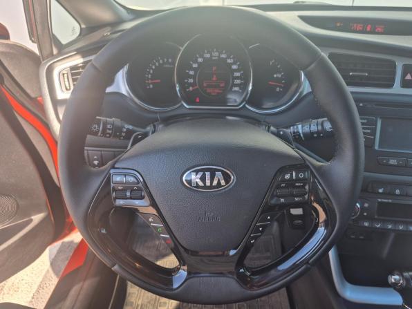 Kia Ceed II с пробегом 2013 года, цена 1 060 000 рублей, 222165 км, хэтчбек, Автокод Объявления