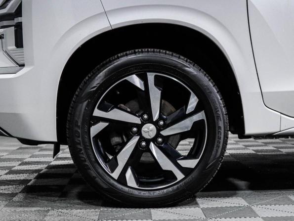 Mitsubishi Xpander I Рестайлинг с пробегом 2023 года, цена 2 600 000 рублей, 21471 км, внедорожник, Автокод Объявления