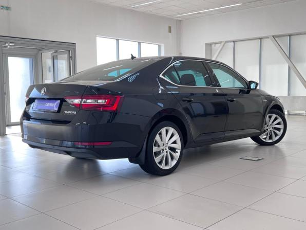 Skoda Superb III с пробегом 2015 года, цена 1 790 000 рублей, 204129 км, лифтбек, Автокод Объявления