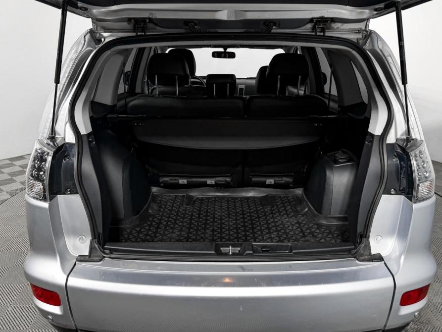 Mitsubishi Outlander II Рестайлинг Санкт-Петербург  - изображение 13
