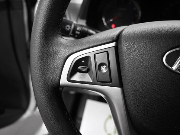 Hyundai Solaris I Рестайлинг с пробегом 2014 года, цена 945 000 рублей, 177406 км, хэтчбек, Автокод Объявления