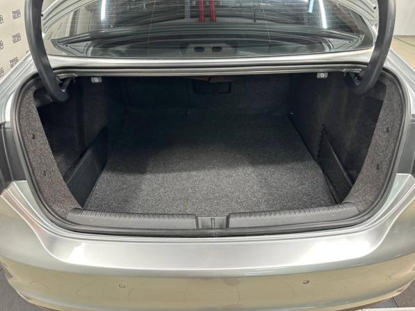 Volkswagen Jetta VI с пробегом 2012 года, цена 989 245 рублей, 178723 км, седан, Автокод Объявления