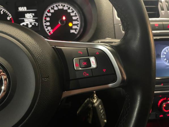 Volkswagen Polo V Рестайлинг с пробегом 2018 года, цена 1 139 000 рублей, 56095 км, седан, Автокод Объявления