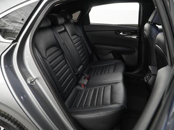 Kia Cerato IV Рестайлинг с пробегом 2021 года, цена 2 421 444 рубля, 101580 км, седан, Автокод Объявления