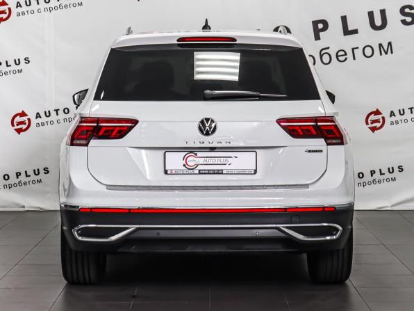 Volkswagen Tiguan II Рестайлинг с пробегом 2021 года, цена 3 129 000 рублей, 90444 км, внедорожник, Автокод Объявления