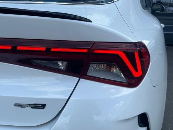 Kia K5 III с пробегом 2021 года, цена 2 730 000 рублей, 62600 км, седан, Автокод Объявления
