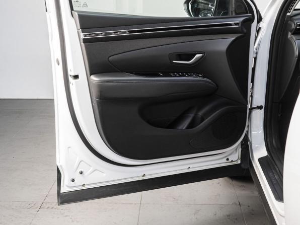 Hyundai Tucson IV с пробегом 2023 года, цена 3 159 000 рублей, 58496 км, внедорожник, Автокод Объявления