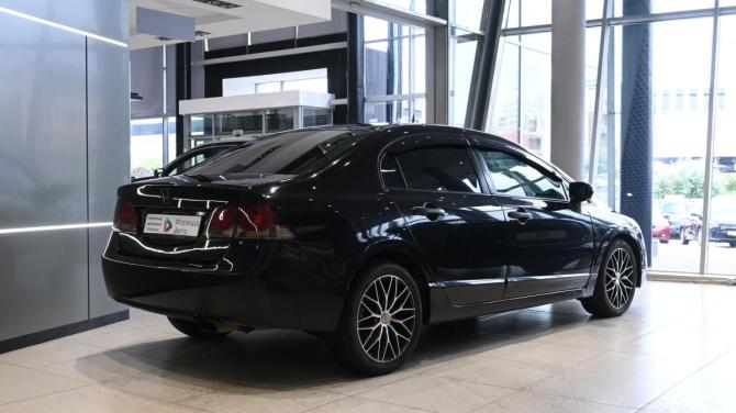 Honda Civic VIII с пробегом 2009 года, цена 750 000 рублей, 436415 км, седан, Автокод Объявления