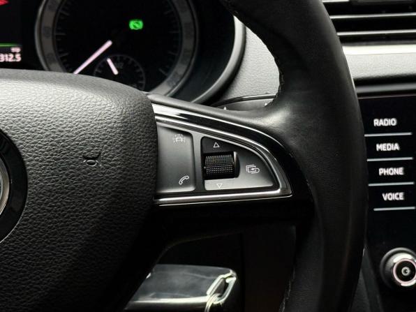 Skoda Octavia III (A7) с пробегом 2017 года, цена 1 949 000 рублей, 159518 км, лифтбек, Автокод Объявления