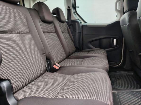 Peugeot Partner II с пробегом 2011 года, цена 680 000 рублей, 245460 км, компактвэн, Автокод Объявления