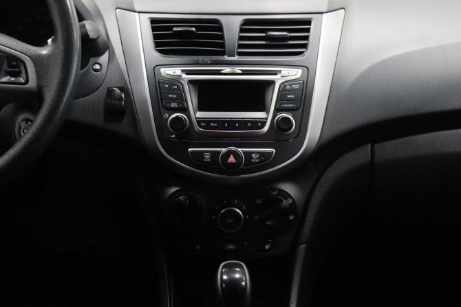 Hyundai Solaris I Рестайлинг с пробегом 2015 года, цена 951 000 рублей, 101078 км, седан, Автокод Объявления