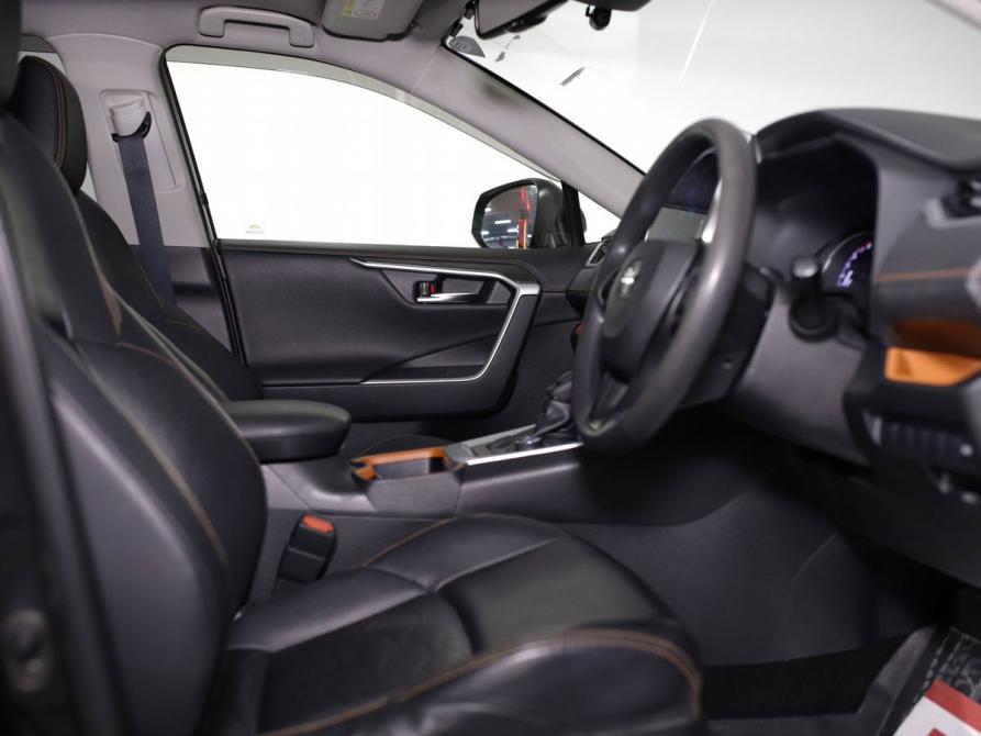 Toyota RAV4 V (XA50) Якутск  - изображение 9