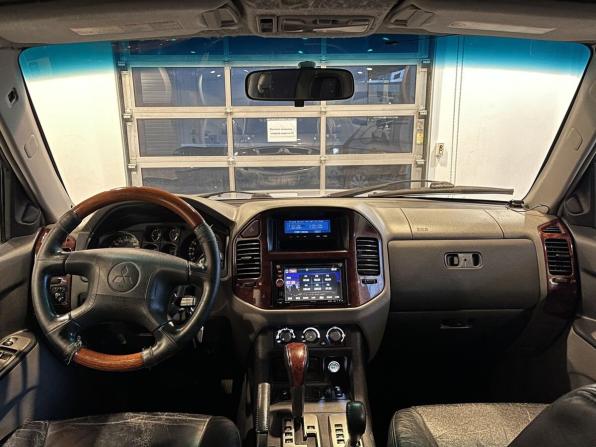 Mitsubishi Pajero III Рестайлинг с пробегом 2004 года, цена 679 000 рублей, 339857 км, внедорожник, Автокод Объявления