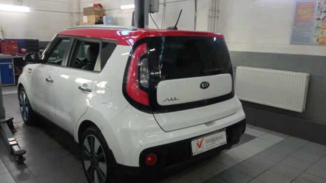 Kia Soul II Рестайлинг с пробегом 2018 года, цена 1 450 000 рублей, 169744 км, хэтчбек, Автокод Объявления