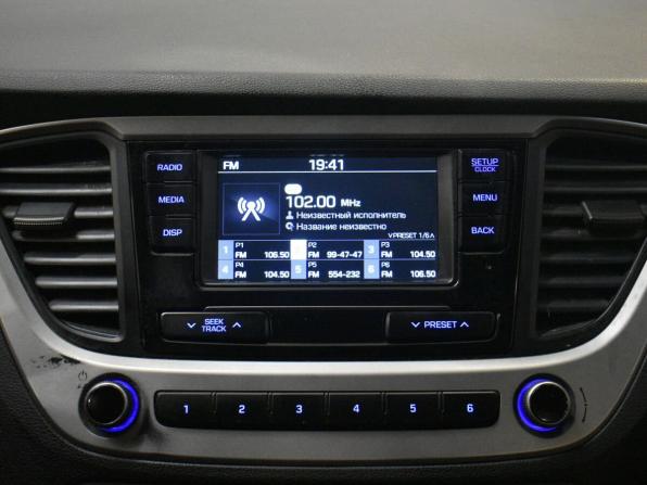 Hyundai Solaris II с пробегом 2017 года, цена 799 000 рублей, 288312 км, седан, Автокод Объявления