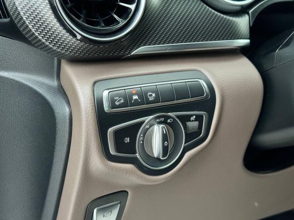Mercedes-Benz V-Класс III (W447) Рестайлинг с пробегом 2023 года, цена 10 000 000 рублей, 57750 км, минивэн, Автокод Объявления