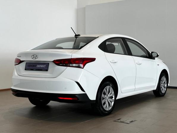 Hyundai Solaris II Рестайлинг с пробегом 2021 года, цена 1 390 000 рублей, 46627 км, седан, Автокод Объявления