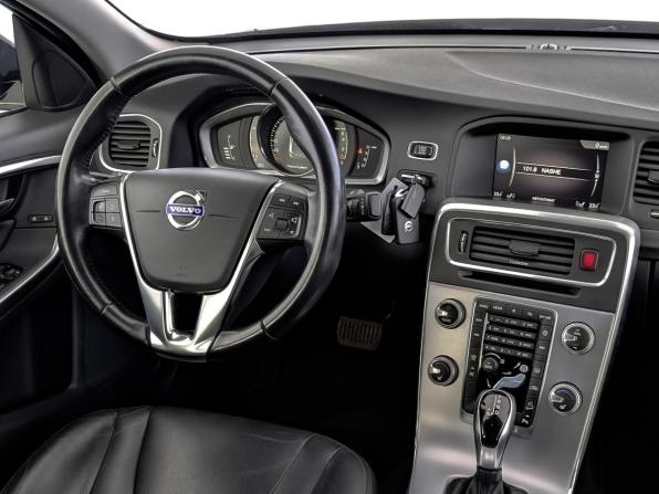 Volvo S60 Cross Country с пробегом 2018 года, цена 2 480 000 рублей, 138585 км, седан, Автокод Объявления