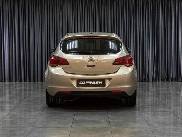 Opel Astra J с пробегом 2010 года, цена 489 000 рублей, 253487 км, хэтчбек, Автокод Объявления