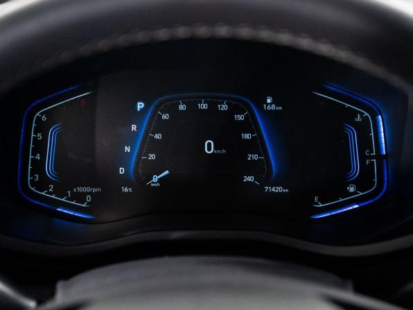 Hyundai ix35 II Рестайлинг с пробегом 2022 года, цена 2 150 000 рублей, 71420 км, внедорожник, Автокод Объявления
