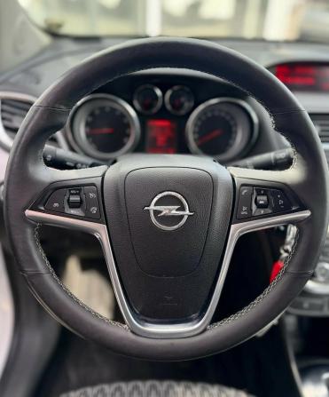 Opel Mokka I с пробегом 2013 года, цена 1 350 000 рублей, 75094 км, внедорожник, Автокод Объявления