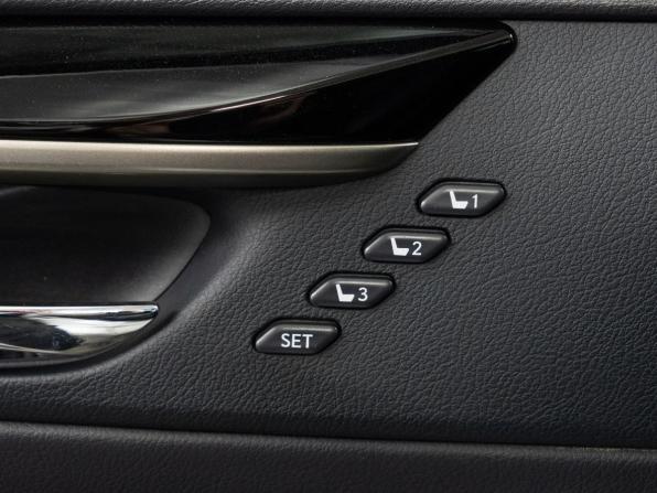 Lexus ES VI с пробегом 2014 года, цена 2 549 000 рублей, 41775 км, седан, Автокод Объявления