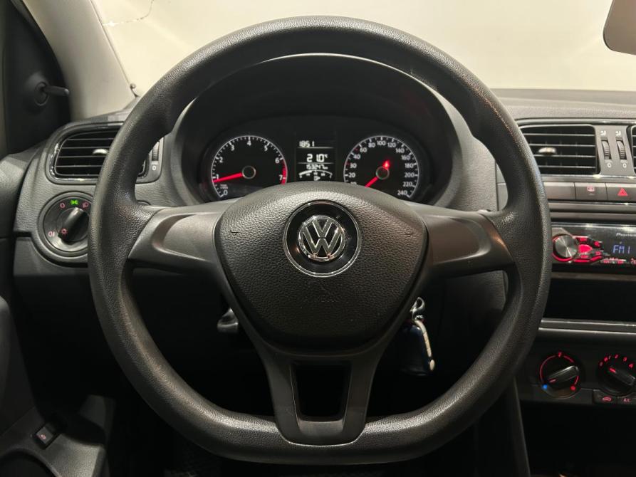 Volkswagen Polo V Рестайлинг Санкт-Петербург  - изображение 20