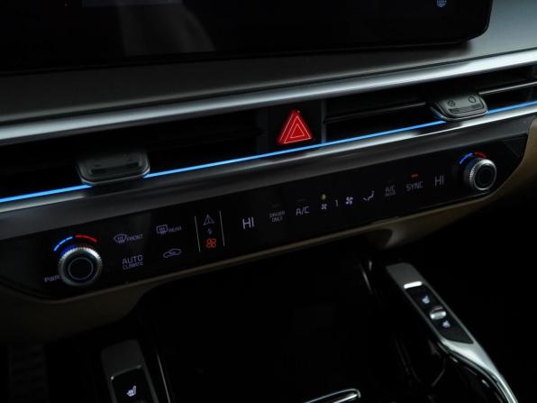 Kia Sorento IV Рестайлинг с пробегом 2024 года, цена 5 899 632 рубля, 22539 км, внедорожник, Автокод Объявления
