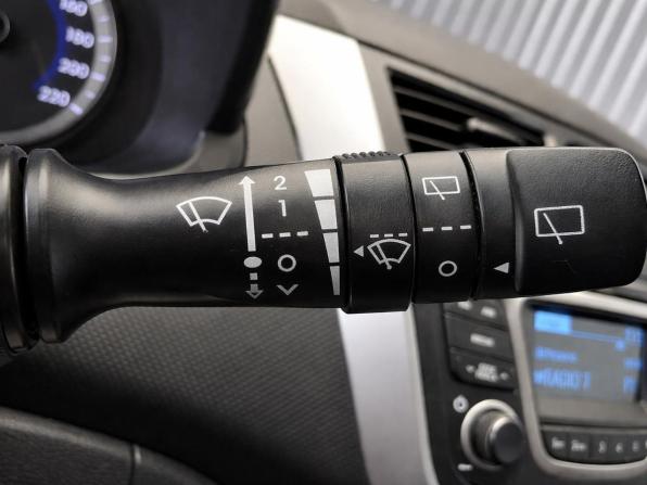Hyundai Solaris I Рестайлинг с пробегом 2015 года, цена 947 000 рублей, 143977 км, хэтчбек, Автокод Объявления