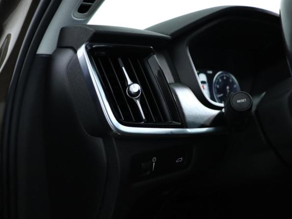 Volvo V90 Cross Country I с пробегом 2017 года, цена 3 280 000 рублей, 130000 км, универсал, Автокод Объявления