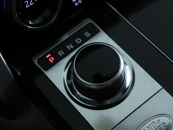 Land Rover Range Rover IV Рестайлинг с пробегом 2018 года, цена 4 850 010 рублей, 255115 км, внедорожник, Автокод Объявления