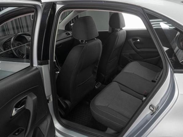 Volkswagen Polo V Рестайлинг с пробегом 2015 года, цена 899 000 рублей, 149206 км, седан, Автокод Объявления