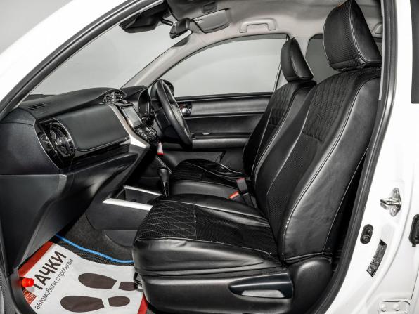 Toyota Corolla XI (E160 E170) Рестайлинг 2 с пробегом 2019 года, цена 1 300 000 рублей, 89457 км, универсал, Автокод Объявления
