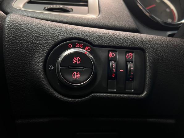 Opel Astra J с пробегом 2011 года, цена 615 000 рублей, 268509 км, универсал, Автокод Объявления