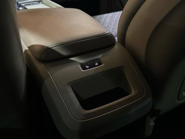 Volvo XC60 II с пробегом 2019 года, цена 3 999 990 рублей, 63452 км, внедорожник, Автокод Объявления