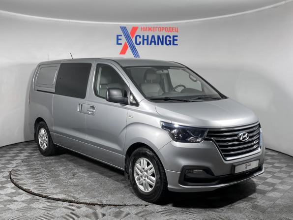 Hyundai Grand Starex I Рестайлинг 2 с пробегом 2019 года, цена 2 389 000 рублей, 202582 км, минивэн, Автокод Объявления