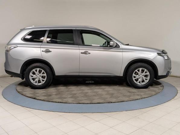 Mitsubishi Outlander III Рестайлинг с пробегом 2014 года, цена 1 599 500 рублей, 178000 км, внедорожник, Автокод Объявления