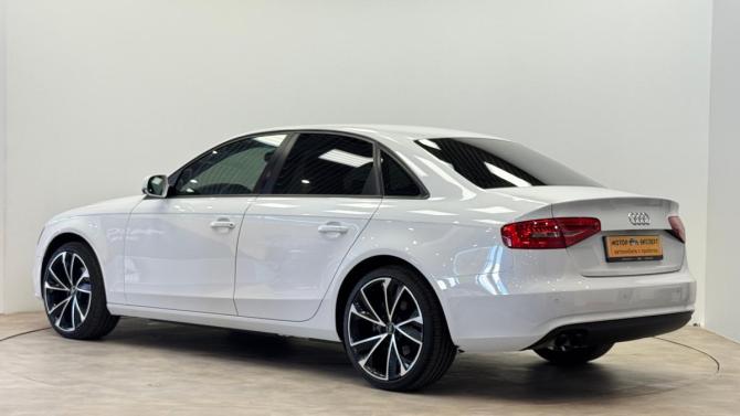 Audi A4 IV (B8) Рестайлинг с пробегом 2013 года, цена 1 240 000 рублей, 204439 км, седан, Автокод Объявления