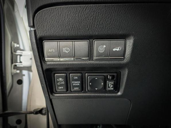 Infiniti QX56 II с пробегом 2011 года, цена 1 799 900 рублей, 310100 км, внедорожник, Автокод Объявления