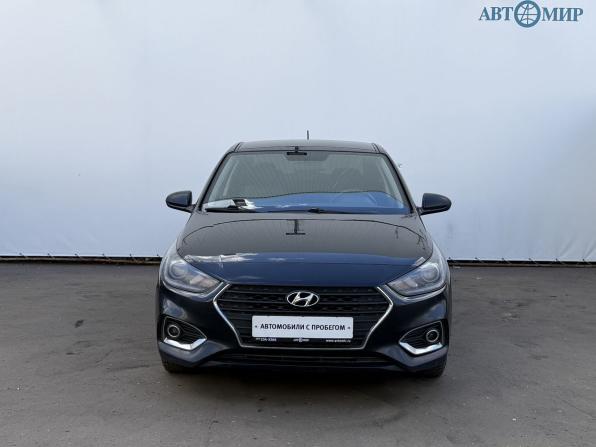 Hyundai Solaris II с пробегом 2017 года, цена 1 075 000 рублей, 160642 км, седан, Автокод Объявления