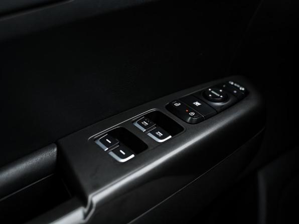 Kia Sportage IV Рестайлинг с пробегом 2018 года, цена 1 550 000 рублей, 213515 км, внедорожник, Автокод Объявления