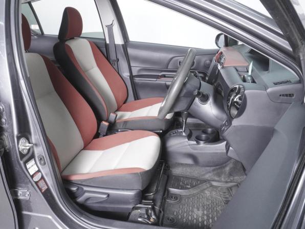 Toyota Aqua I Рестайлинг с пробегом 2015 года, цена 1 089 000 рублей, 150552 км, хэтчбек, Автокод Объявления