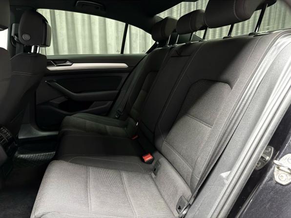 Volkswagen Passat B8 с пробегом 2018 года, цена 1 899 000 рублей, 127043 км, седан, Автокод Объявления